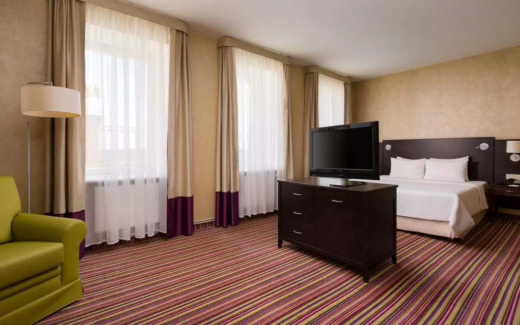 هتل کورت یارد بای ماریوت واسیلی وسکی سنت پترزبورگ - مهرپرواز